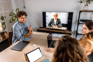 hybrid training meeting people online and in person
